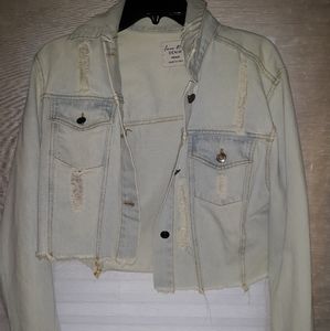 Cropped denim jacket